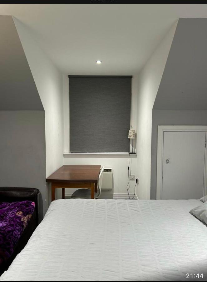 Cosy Nest In London Apartment เฮนดอน ภายนอก รูปภาพ